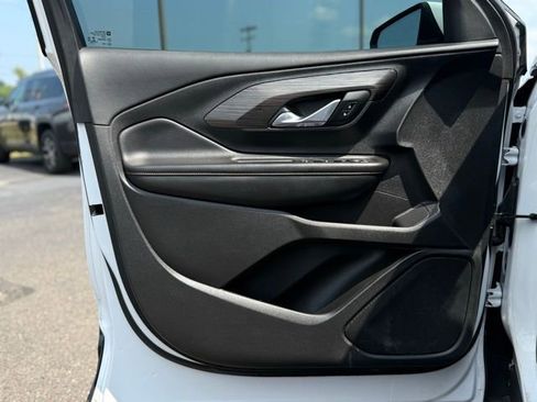 Used 2020 GMC Terrain SLT image 9