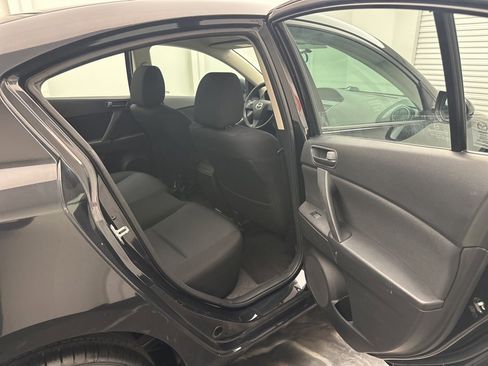 Used 2011 MAZDA MAZDA3 i Sport image 7