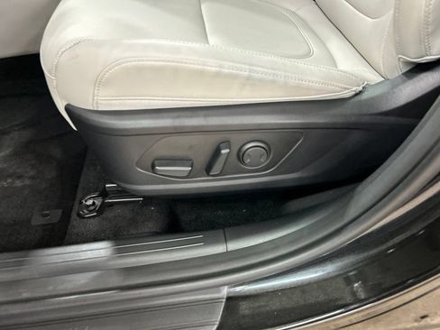 Used 2025 Hyundai Tucson SEL AWD/4WD image 11