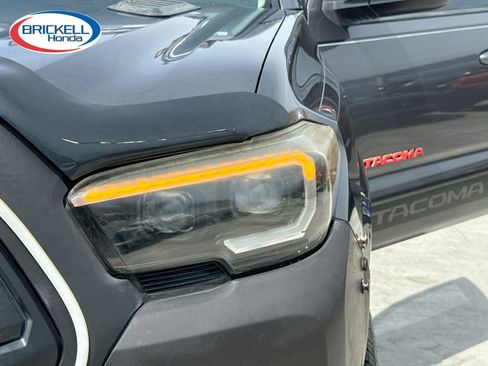 Used 2019 Toyota Tacoma SR w/ SR Convenience Package RWD image 10