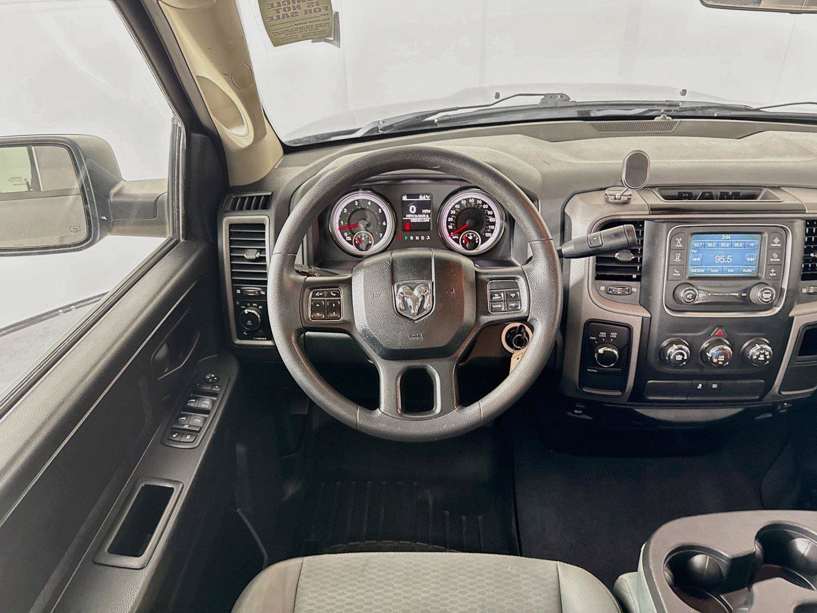 Used 2018 RAM 1500 Express w/ Express Value Package AWD/4WD image 2