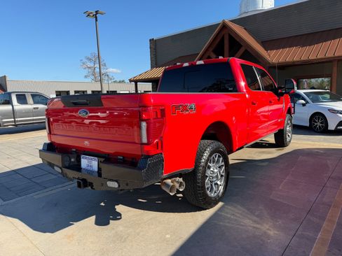 Used 2022 Ford F350 Lariat w/ Lariat Ultimate Package image 4