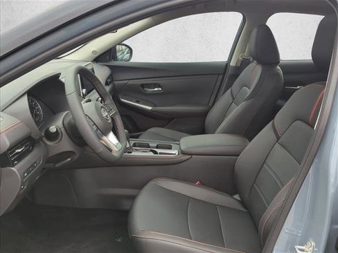 New 2025 Nissan Sentra SR w/ SR Premium Package FWD image 14