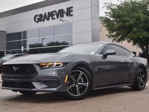 Certified 2024 Ford Mustang Coupe RWD image 2