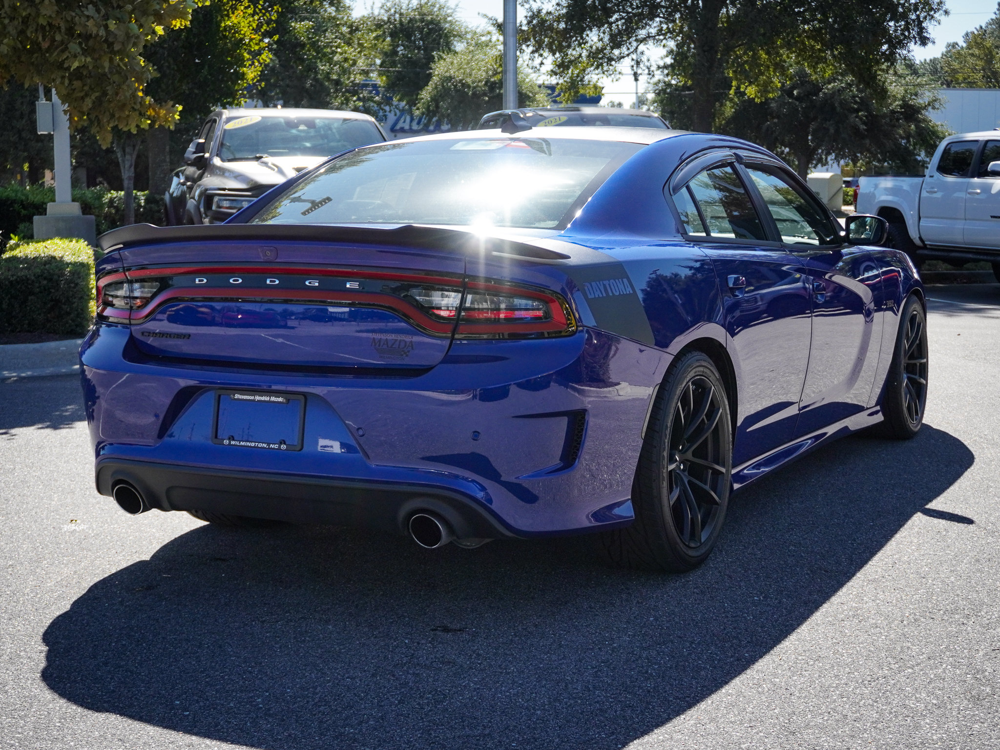 Used 2018 Dodge Charger R/T RWD image 10