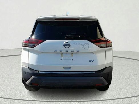 Used 2023 Nissan Rogue SV image 5