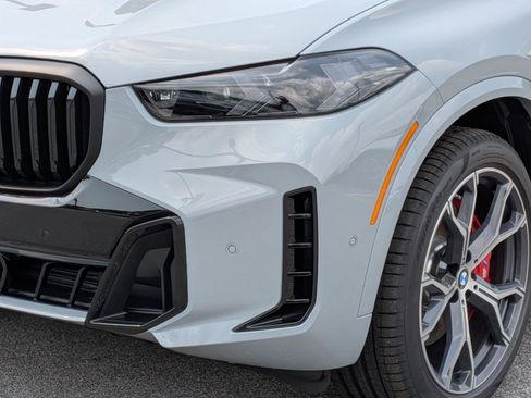 New 2026 BMW X5 xDrive40i w/ M Sport Package AWD/4WD image 9