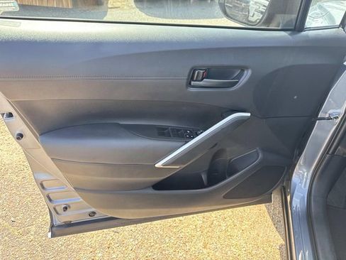 Used 2022 Toyota Corolla Cross LE FWD image 24