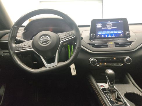 Used 2022 Nissan Altima 2.5 SR w/ Midnight Edition Package FWD image 22