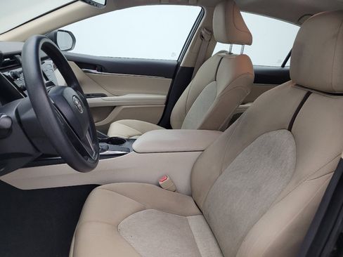 Used 2018 Toyota Camry LE w/ Convenience Package FWD image 17