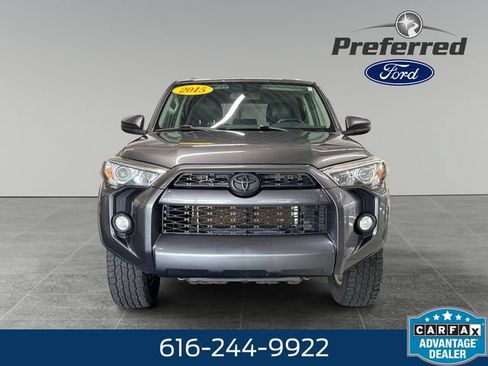 Used 2015 Toyota 4Runner SR5 AWD/4WD image 11
