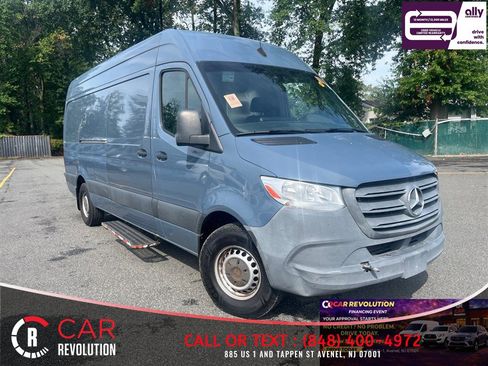 Used 2021 Mercedes-Benz Sprinter 2500 image 1