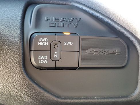 Used 2024 RAM 2500 Tradesman w/ Chrome Appearance Group image 15