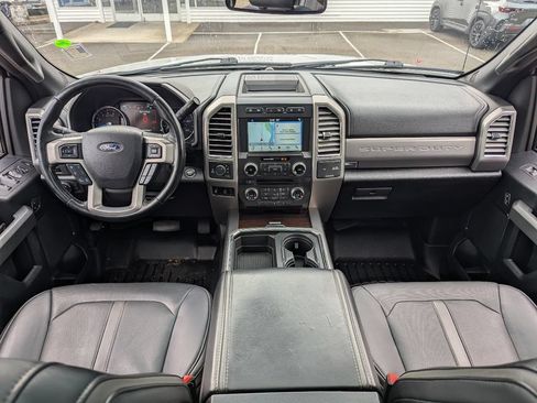 Used 2017 Ford F350 Platinum w/ Platinum Ultimate Package AWD/4WD image 17