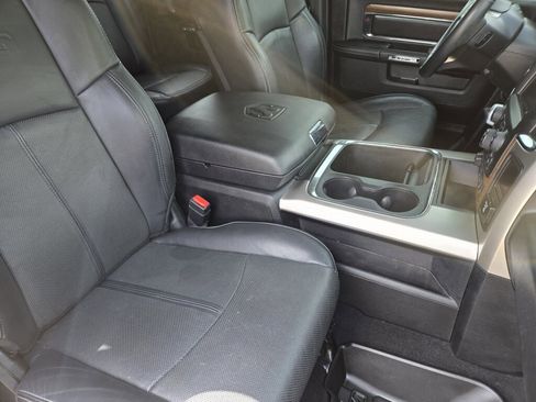 Used 2017 RAM 1500 Laramie w/ Convenience Group AWD/4WD image 13