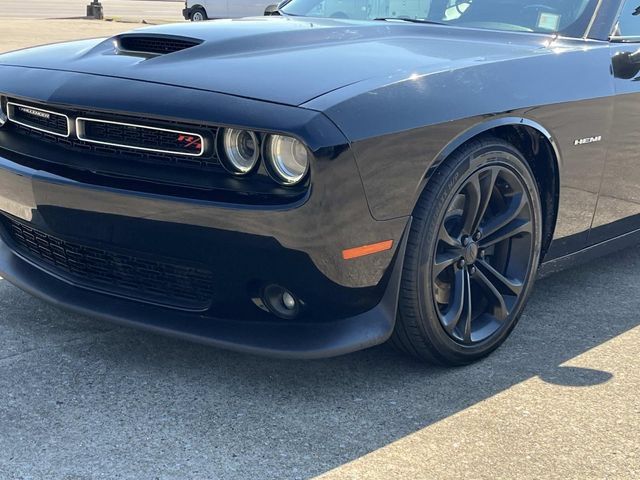 Used 2020 Dodge Challenger R/T RWD image 10
