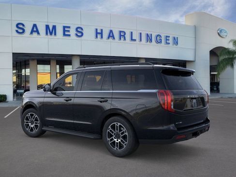 New 2026 Ford Expedition Active RWD image 4