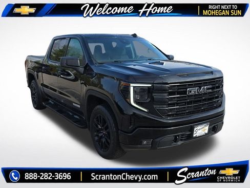 Certified 2022 GMC Sierra 1500 Elevation w/ LPO, Elevation Black Package AWD/4WD image 3