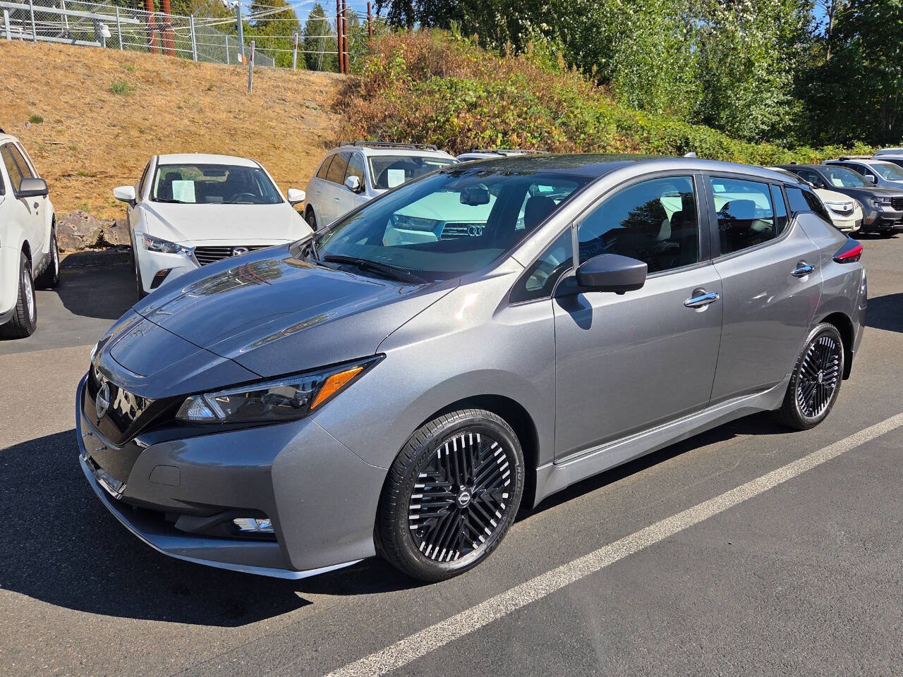 Used 2024 Nissan Leaf SV Plus FWD image 3