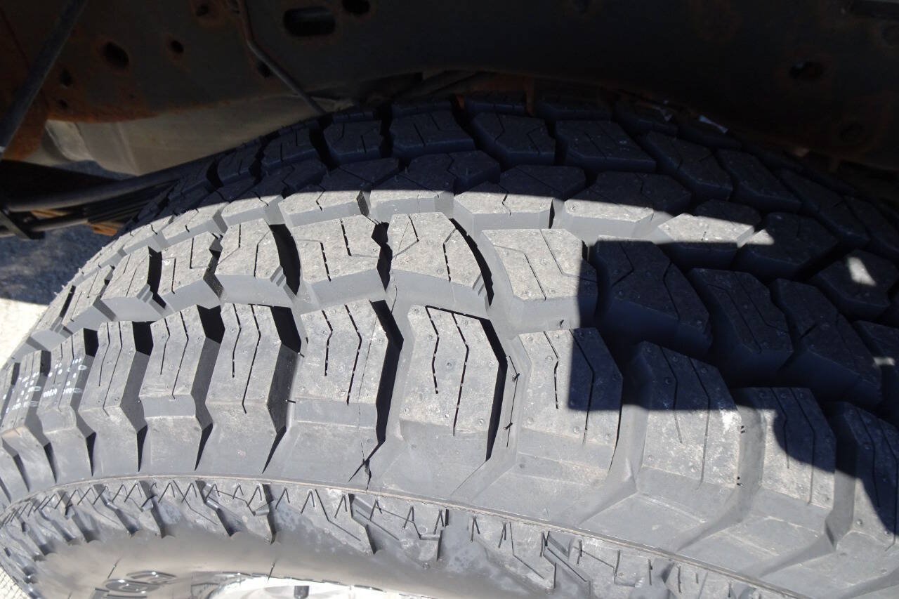 Used 2011 Ford Ranger XLT w/ Bright Trim Group AWD/4WD image 14
