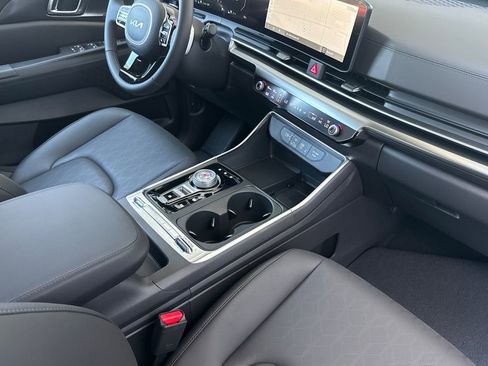 New 2026 Kia Carnival SX w/ SX Dark Edition Package image 13