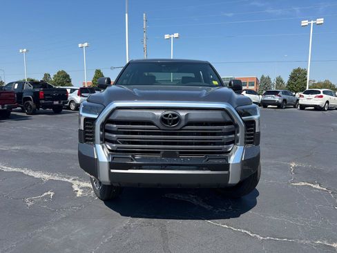 Used 2026 Toyota Tundra Limited w/ Power Package AWD/4WD image 3