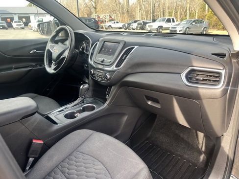 Used 2020 Chevrolet Equinox LT image 24