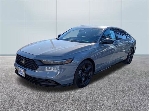 Used 2024 Honda Accord Sport image 1