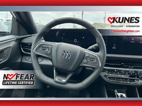 New 2025 Buick Envista Avenir image 48