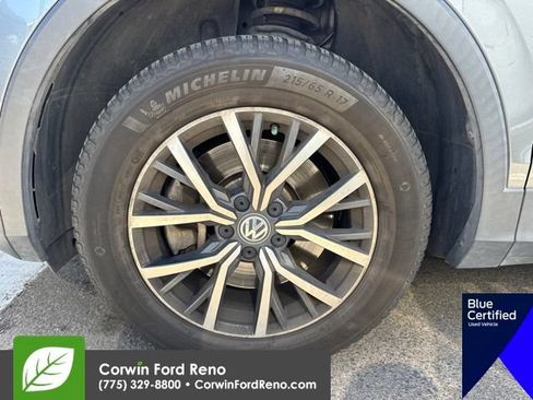 Used 2020 Volkswagen Tiguan SE w/ Panoramic Sunroof Package AWD/4WD image 19