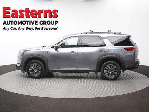 Used 2024 Nissan Pathfinder SV AWD/4WD image 62