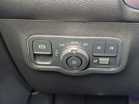 New 2026 Mercedes-Benz GLB 250 4MATIC image 23