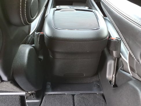 Used 2026 Chrysler Pacifica Limited w/ S Appearance Package FWD image 17