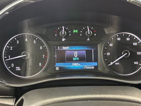 Used 2022 Buick Encore Preferred w/ Safety Package AWD/4WD image 14