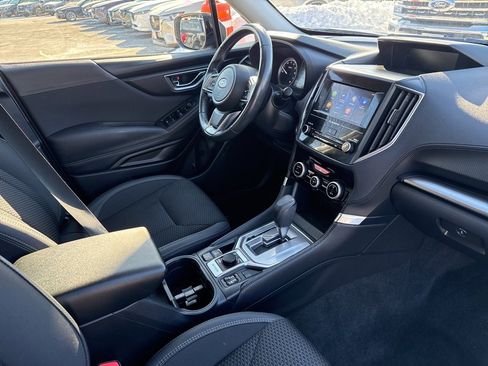 Used 2024 Subaru Forester Premium image 29