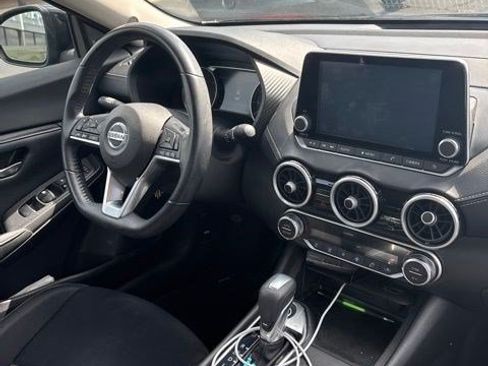 Used 2020 Nissan Sentra SV FWD image 13