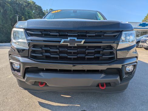 Used 2021 Chevrolet Colorado LT w/ Redline Special Edition image 3