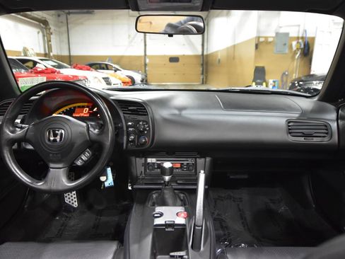 Used 2004 Honda S2000 image 31