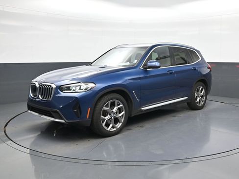 Used 2022 BMW X3 sDrive30i w/ Convenience Package RWD image 3