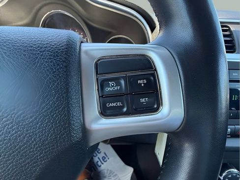 Used 2013 Dodge Avenger SXT w/ Blacktop Pkg FWD image 23