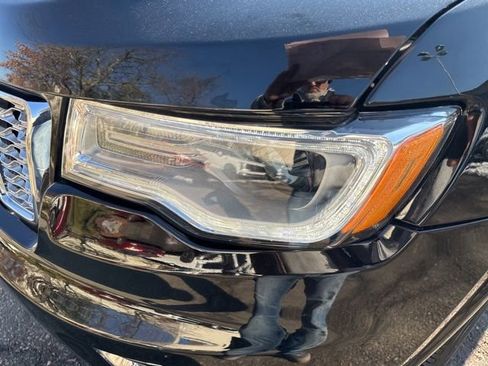 Used 2019 Jeep Grand Cherokee Overland image 29