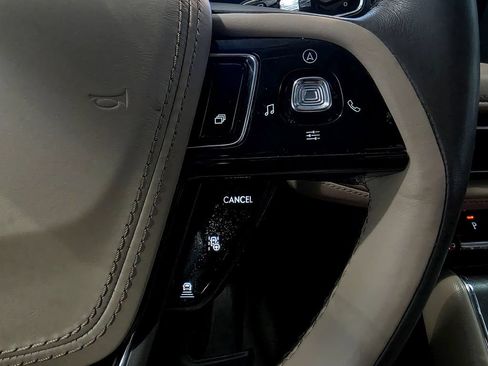 Used 2023 Lincoln Aviator Reserve w/ Equipment Group 201A AWD/4WD image 27