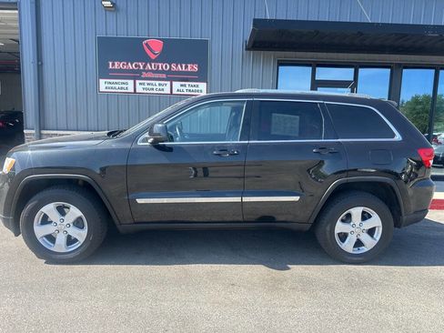 Used 2012 Jeep Grand Cherokee Laredo AWD/4WD image 2