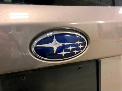 Certified 2021 Subaru Outback Limited image 32