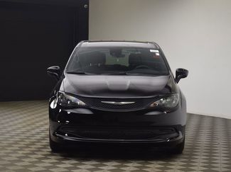 New 2026 Chrysler Voyager LX video 2