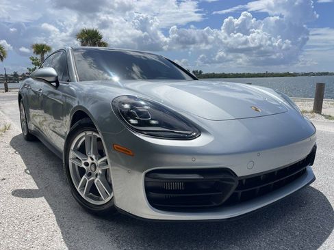 Used 2021 Porsche Panamera RWD image 1