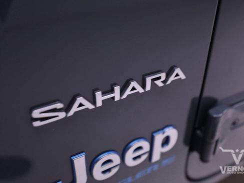New 2024 Jeep Wrangler Sahara image 42