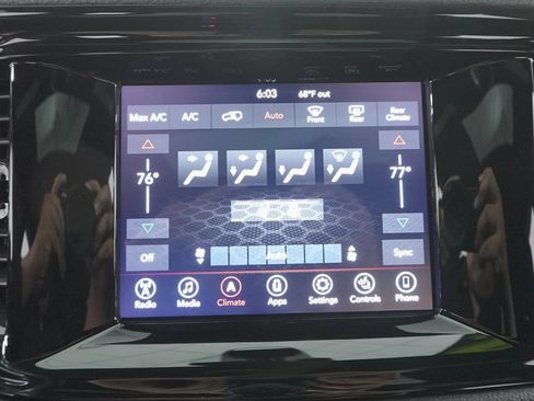 Used 2022 Dodge Durango GT w/ Blacktop Package image 19