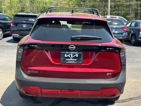 Used 2026 Nissan Kicks SR w/ Interior Electronics Package image 4
