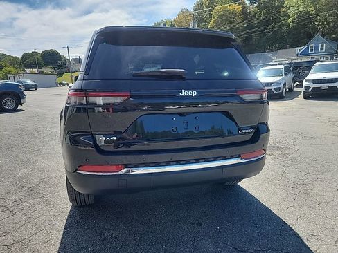New 2025 Jeep Grand Cherokee Laredo X image 4